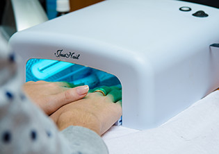 Наращивание ногтей (акрил)