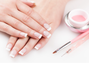 Аппаратный маникюр